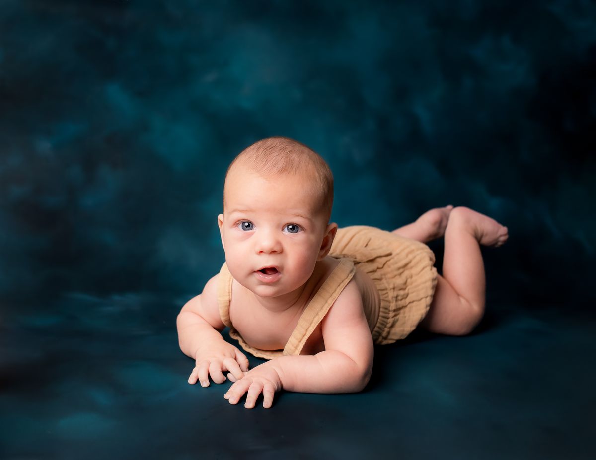Milestones photography by Desert Rose Prints